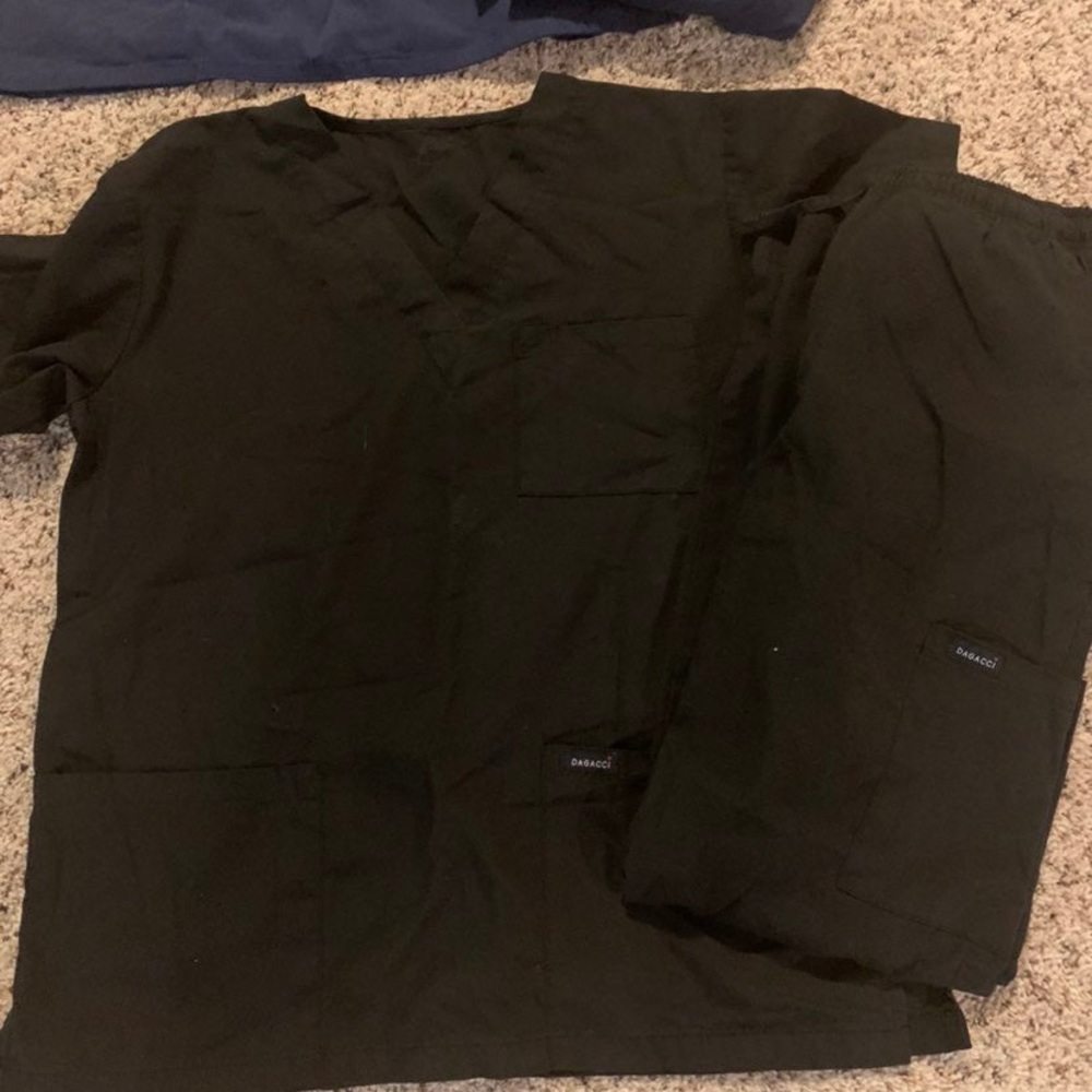 Scrubs bundle - Picture 3 of 5